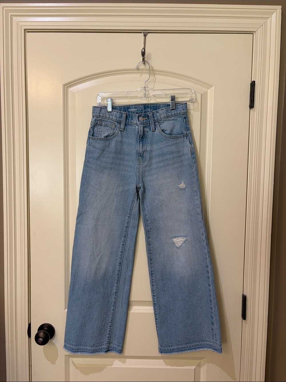 YOUTU Old Navy Light Blue Wide-Leg Jeans with Subtle Distress